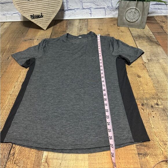 Lululemon Mens Short sleeve pocket - Picture 4 of 8